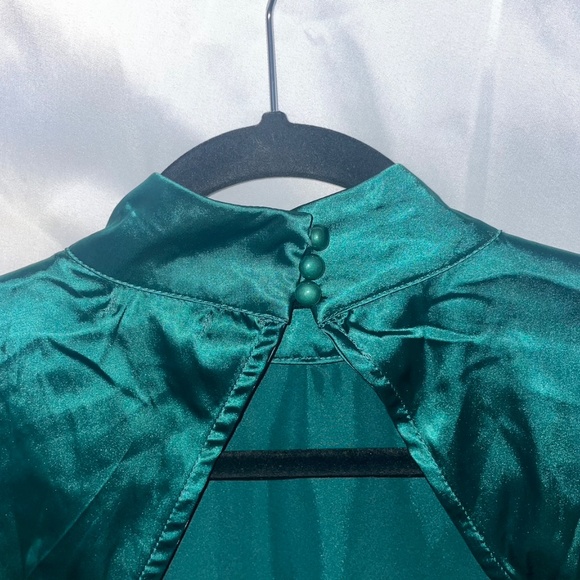 boohoo Satin Extreme Flared Sleeve Mini Party Dress Size 8 NWT - Picture 8 of 16